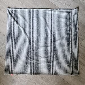 Lululemon Vinyasa Scarf/Travel Blanket